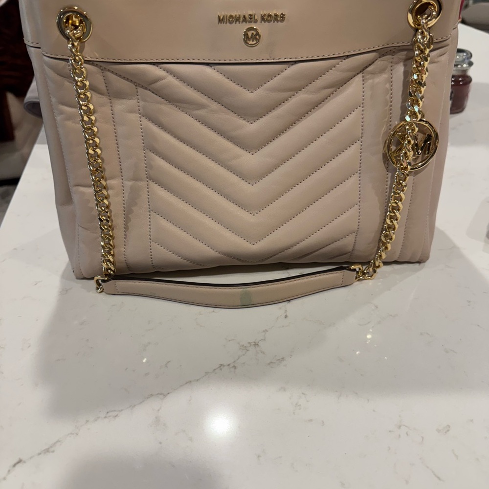 Michael Kors Cream Quilted Shoulder Bag